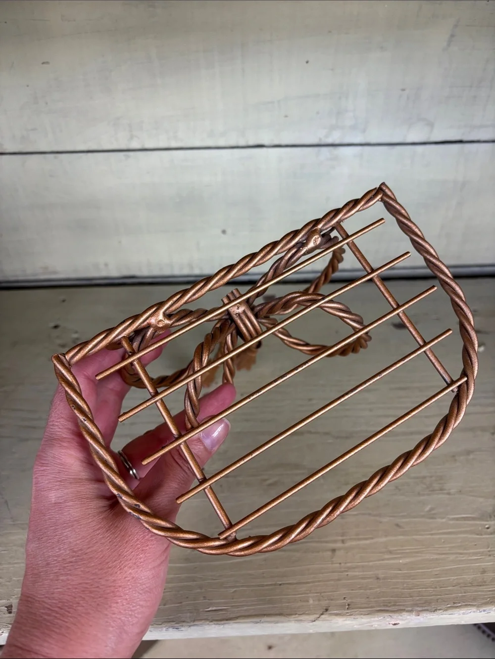 Vintage twisted rope bow shelf